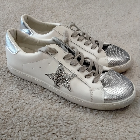 Vintage Havana Embellished Leather Sneakerd - Picture 1 of 4